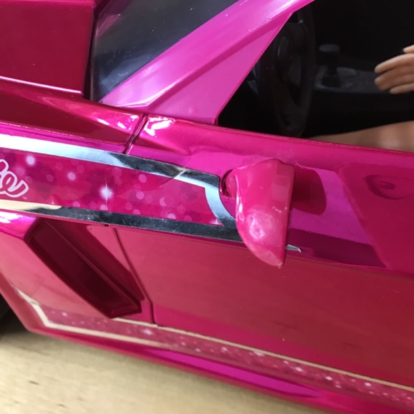2011 Barbie Corvette and Doll - Picture 11 of 16